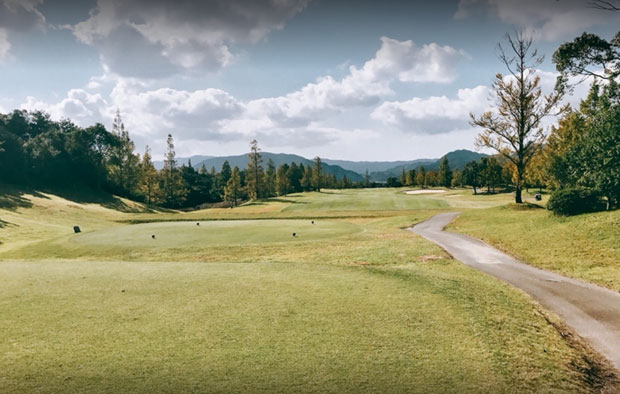 Aso iizuka Golf Course Tee Box