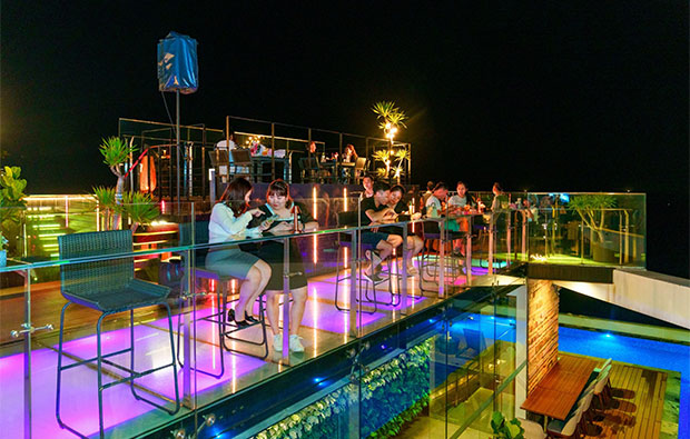 Belle Maison Parosand Danang - Sky Bar