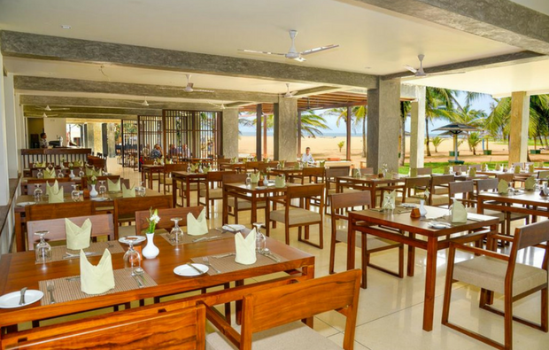 Goldi Sands Hotel - The Restaurant