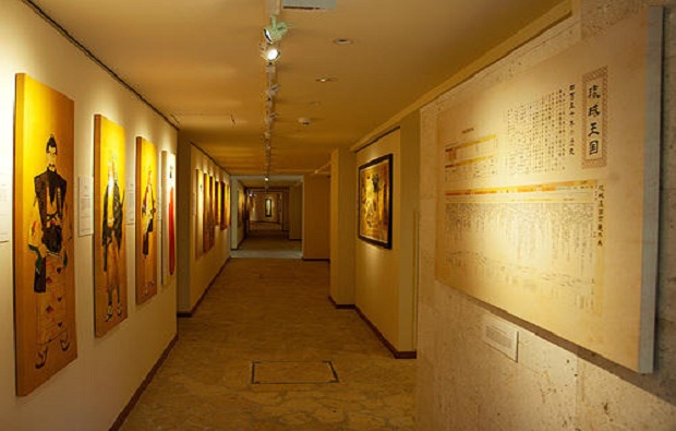 Hyakunagaran lobby