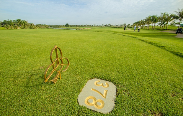 tee box garden city golf club, phnom penh, cambodia