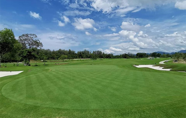 Aquella Golf Resort Country Club Green