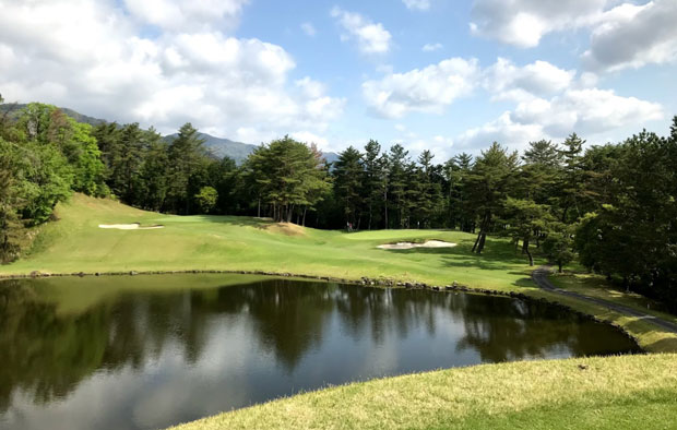 Chunichi Country Club Water Hazard