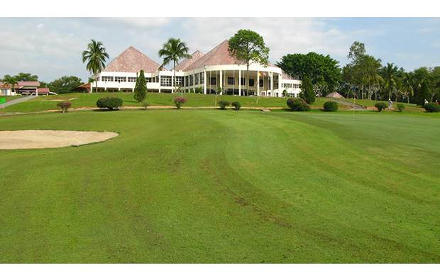 tee box at danau golf club in kuala lumpur, malaysia