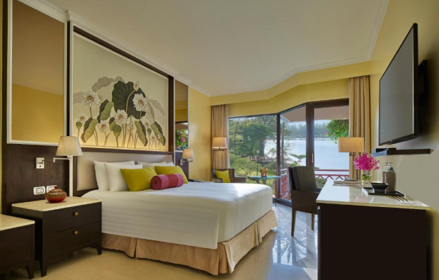 Deluxe Lagoon View Room, Dusit Thani Laguna Phuket