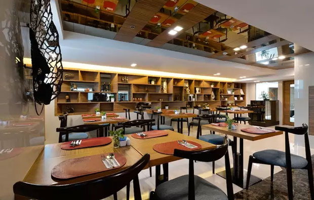 Ramada by Wyndham Bangkok Sukhumvit 11  Restaurant