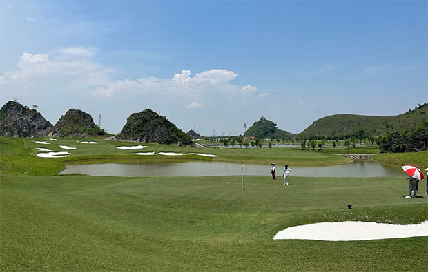 Legend Valley Country Club Green