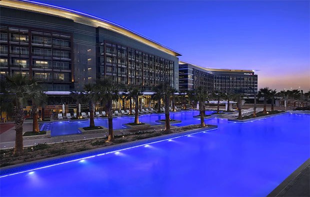 Marriott Al Forsan Pool