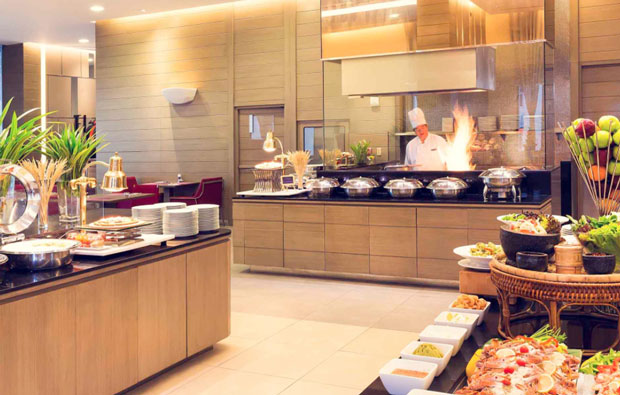 Mercure Bangkok Siam restaurent