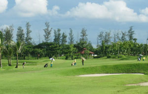 Royal Mingardon Golf Country Club fairway