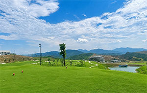 Montaña Golf Course