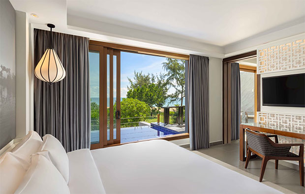 Angsana Lang Co Seaview junior pool suite