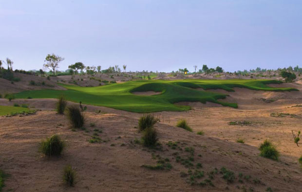 Waste bunkers Shadow Dunes Golf Course Mission Hills