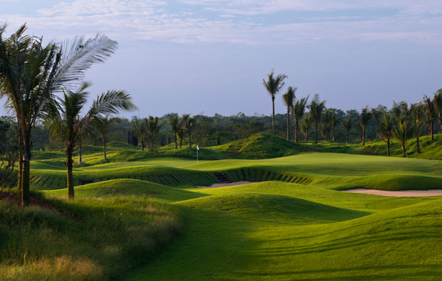 13th Hole at at Stone Quarry Golf Course Mission Hills